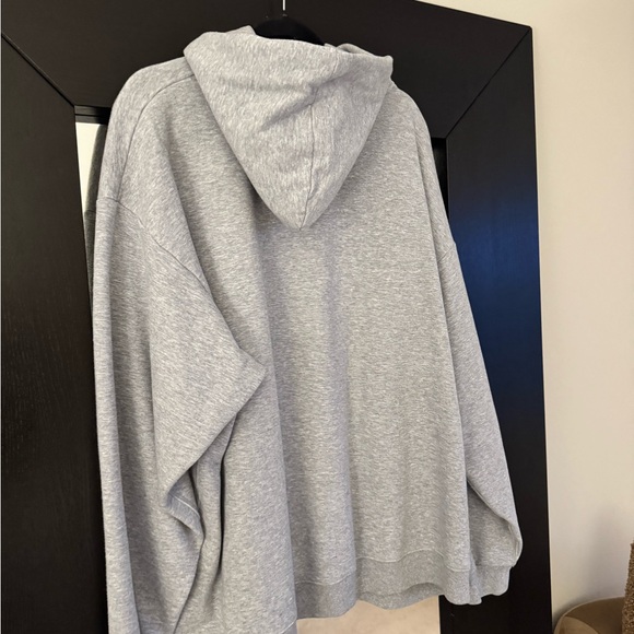 SKIMS Boyfriend Hoodie - Picture 6 of 7